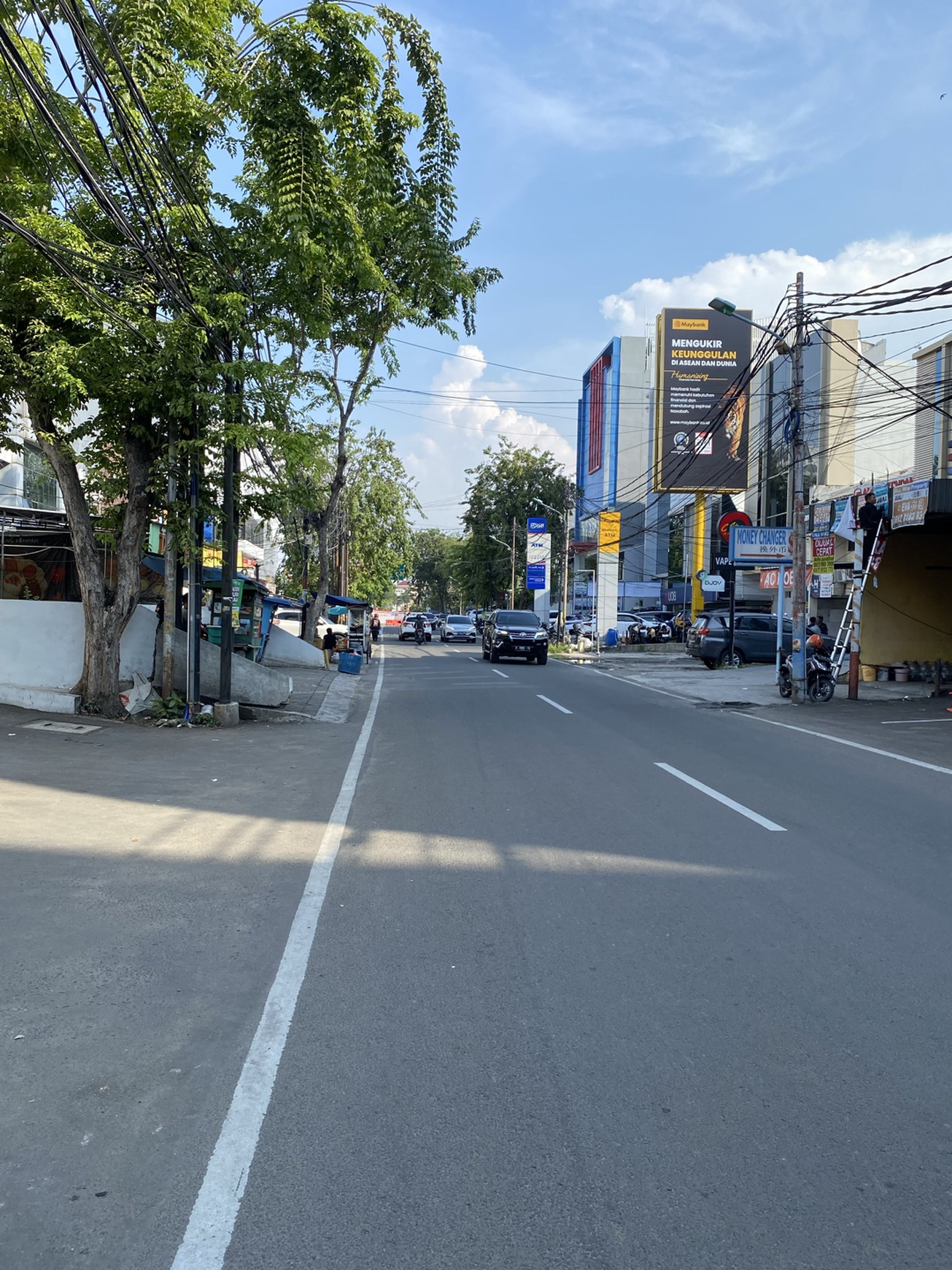 Ruko diarea strategis di pinggir jalan raya.