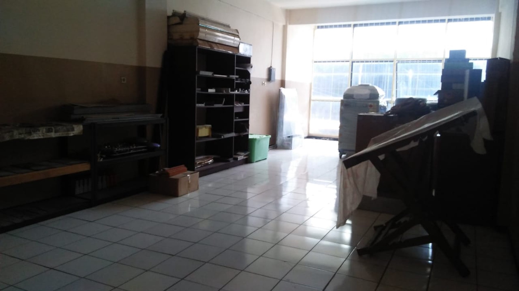 1 563. Jual Cepat Ruko RMI 4 Lantai di Tengah Kota