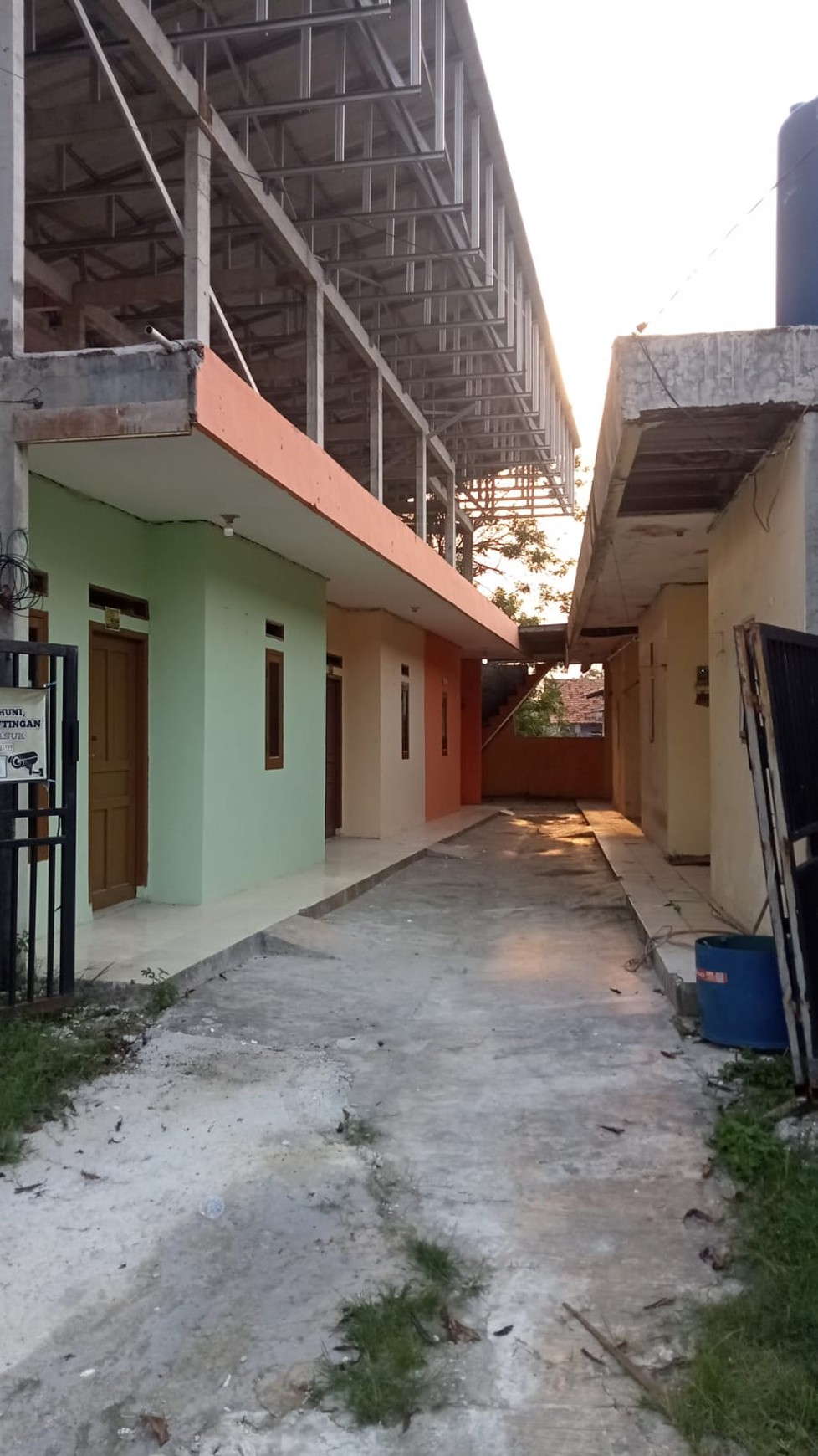 Miliki Investasi Rumah 6 Kamar Cocok Untuk Kost Lokasi Cipete, Tangerang