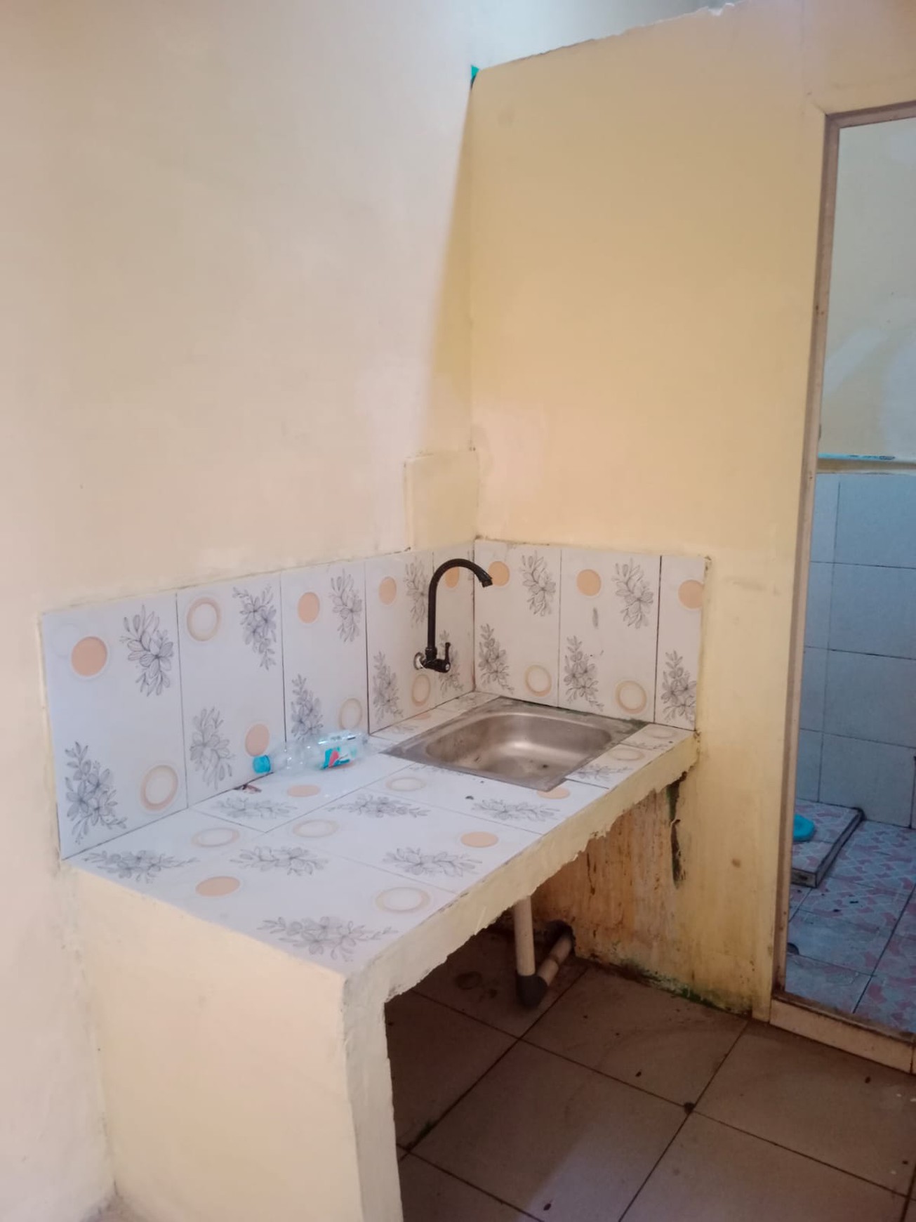 Miliki Investasi Rumah 6 Kamar Cocok Untuk Kost Lokasi Cipete, Tangerang