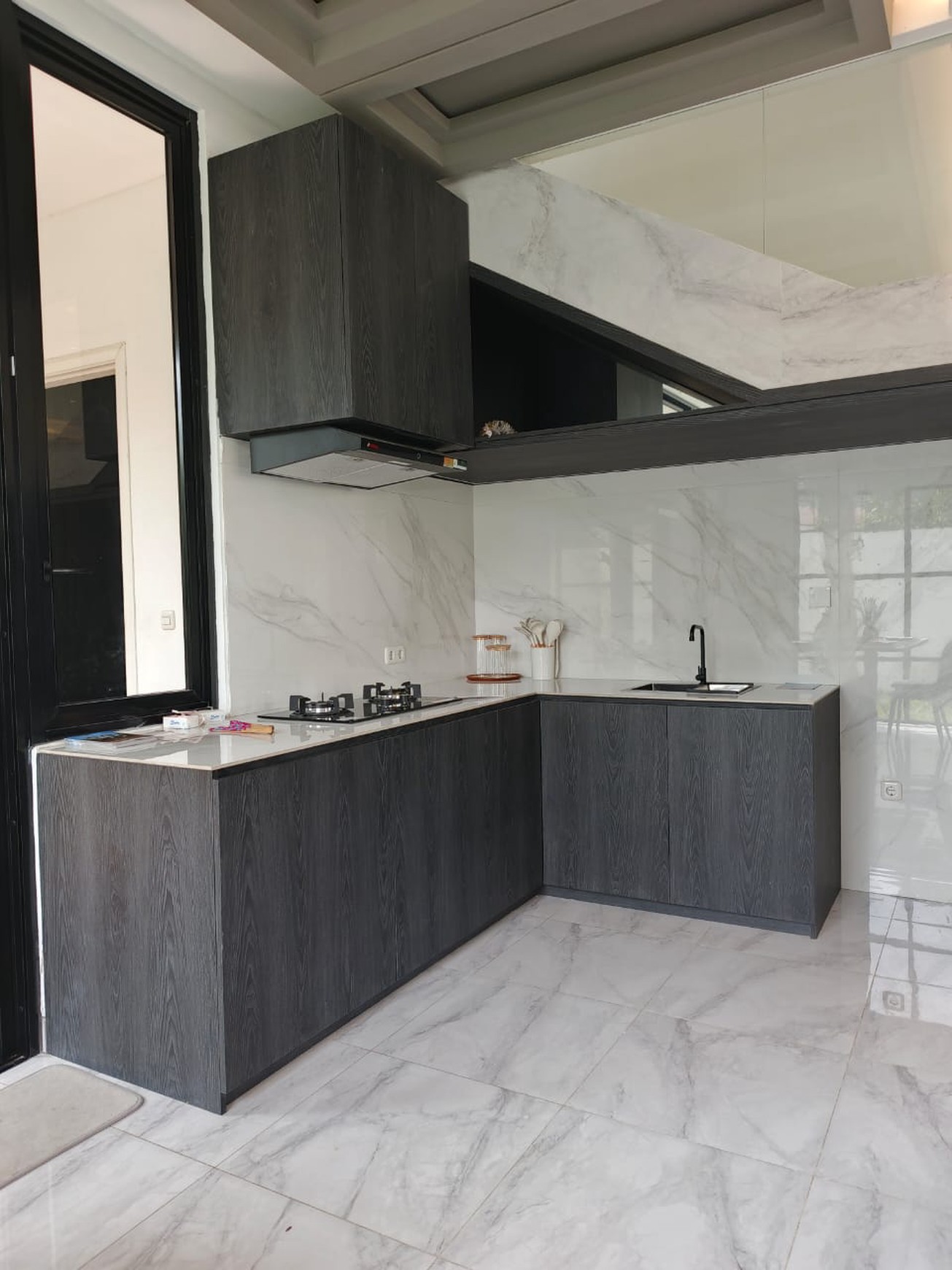 Rumah Brand New Siap Huni Gaya modern di Cengkareng Jakarta Barat