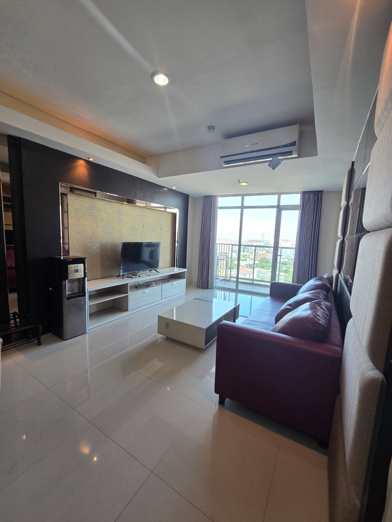 Apartment disewakan di Trillium Surabaya. 3 Kamar Full Furnish Ready