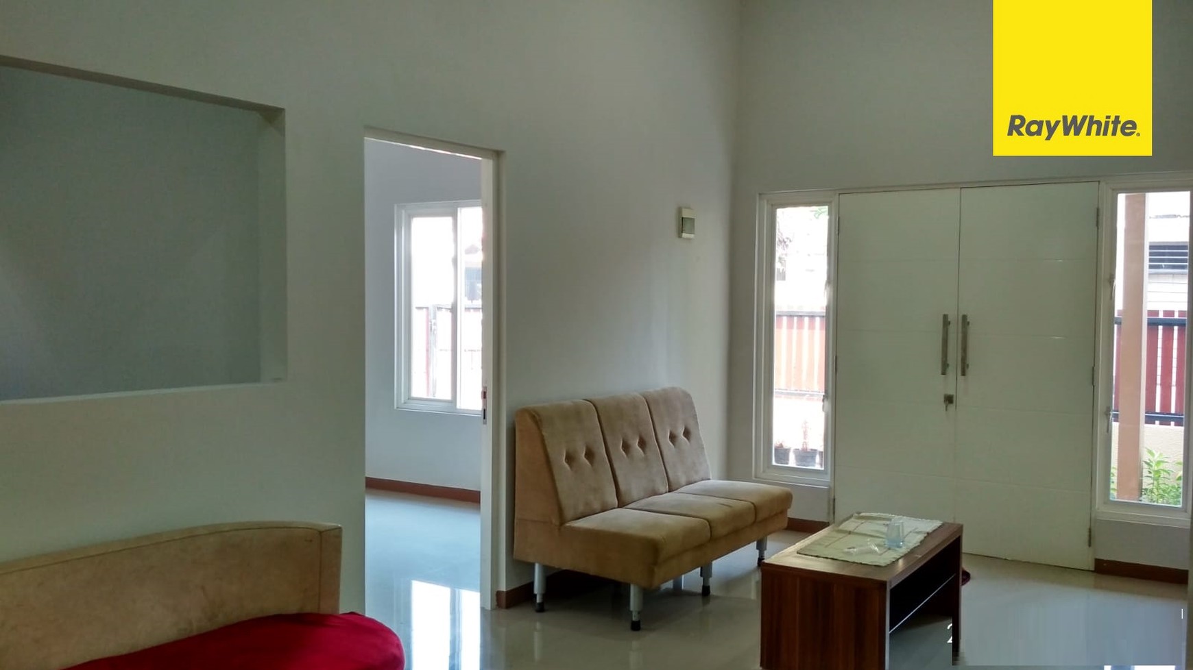 Dijual Rumah di Taman Pondok Indah Wiyung Surabaya