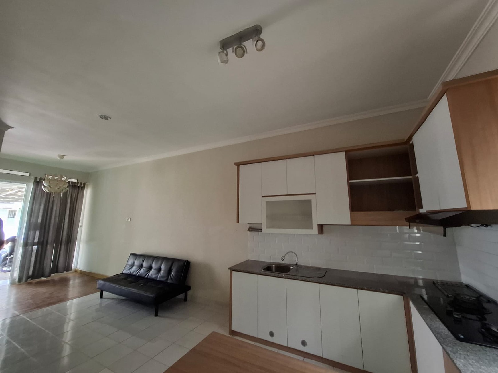 Rumah Rapi 1 Lantai Sevilla BSD City