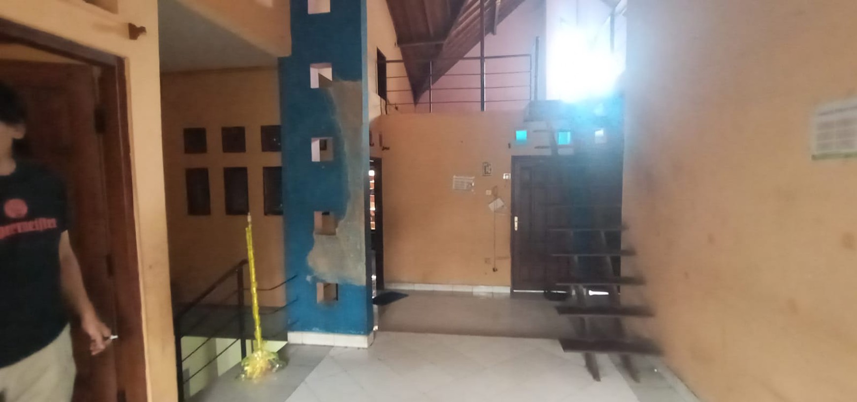 Rumah 2,5 lantai dalam Perum Lokasi Strategis Diarea Seturan Caturtunggal Depok Sleman