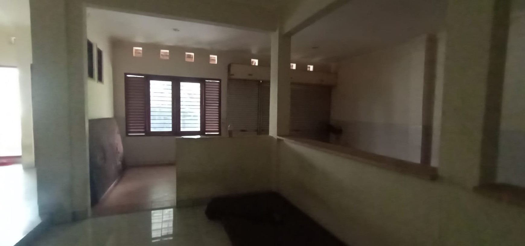 Rumah 2,5 lantai dalam Perum Lokasi Strategis Diarea Seturan Caturtunggal Depok Sleman