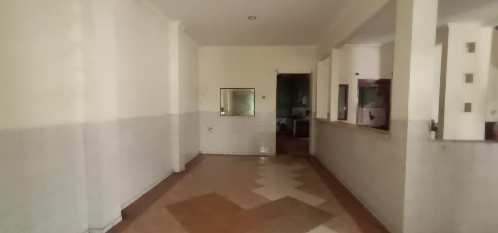 Rumah 2,5 lantai dalam Perum Lokasi Strategis Diarea Seturan Caturtunggal Depok Sleman