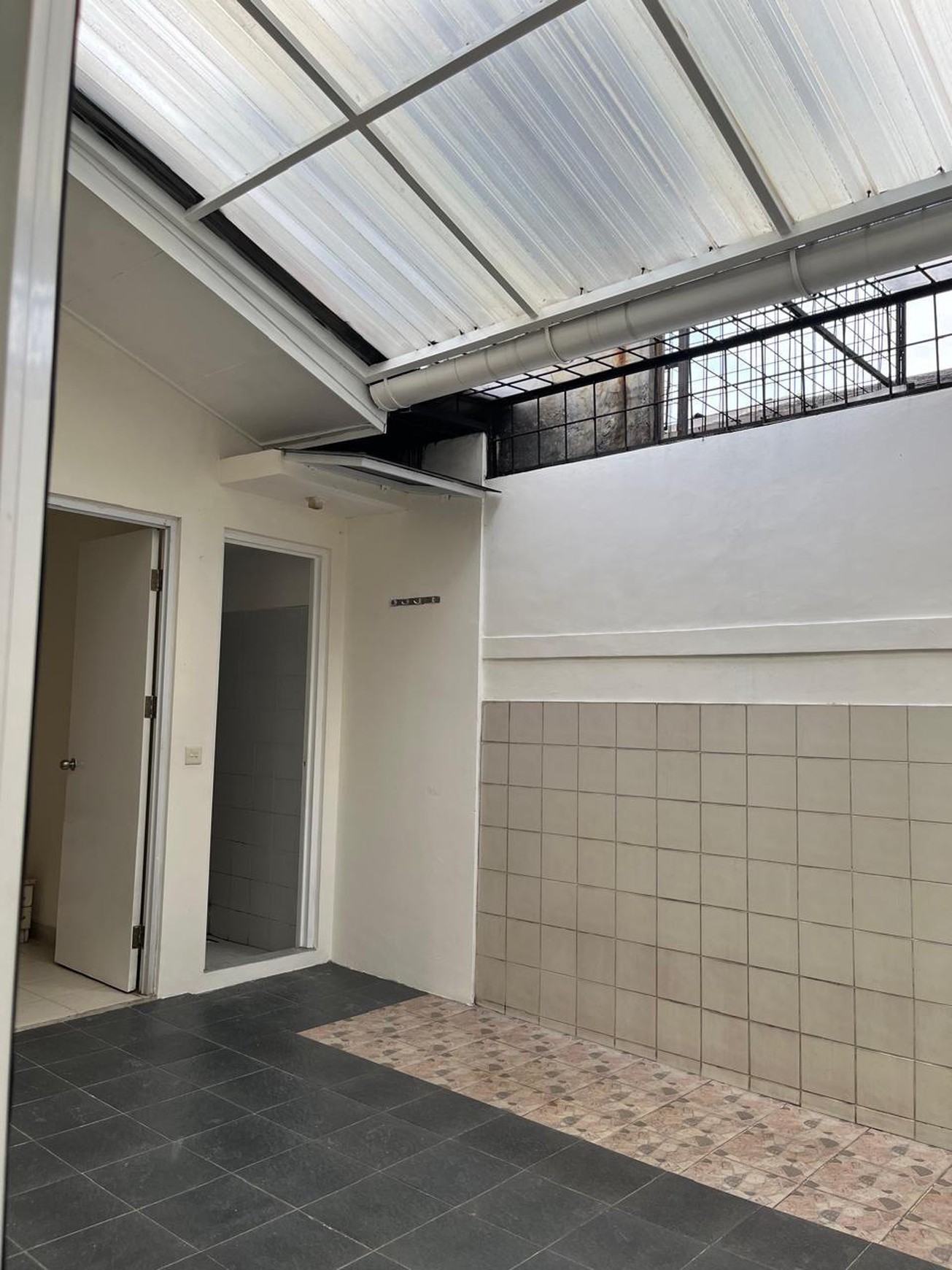 Rumah rapi Rumah 1 Lantai The Icon BSD City