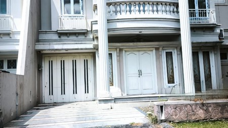 JUal Rumah Model Klasik Wisata Bukit Mas Surabaya