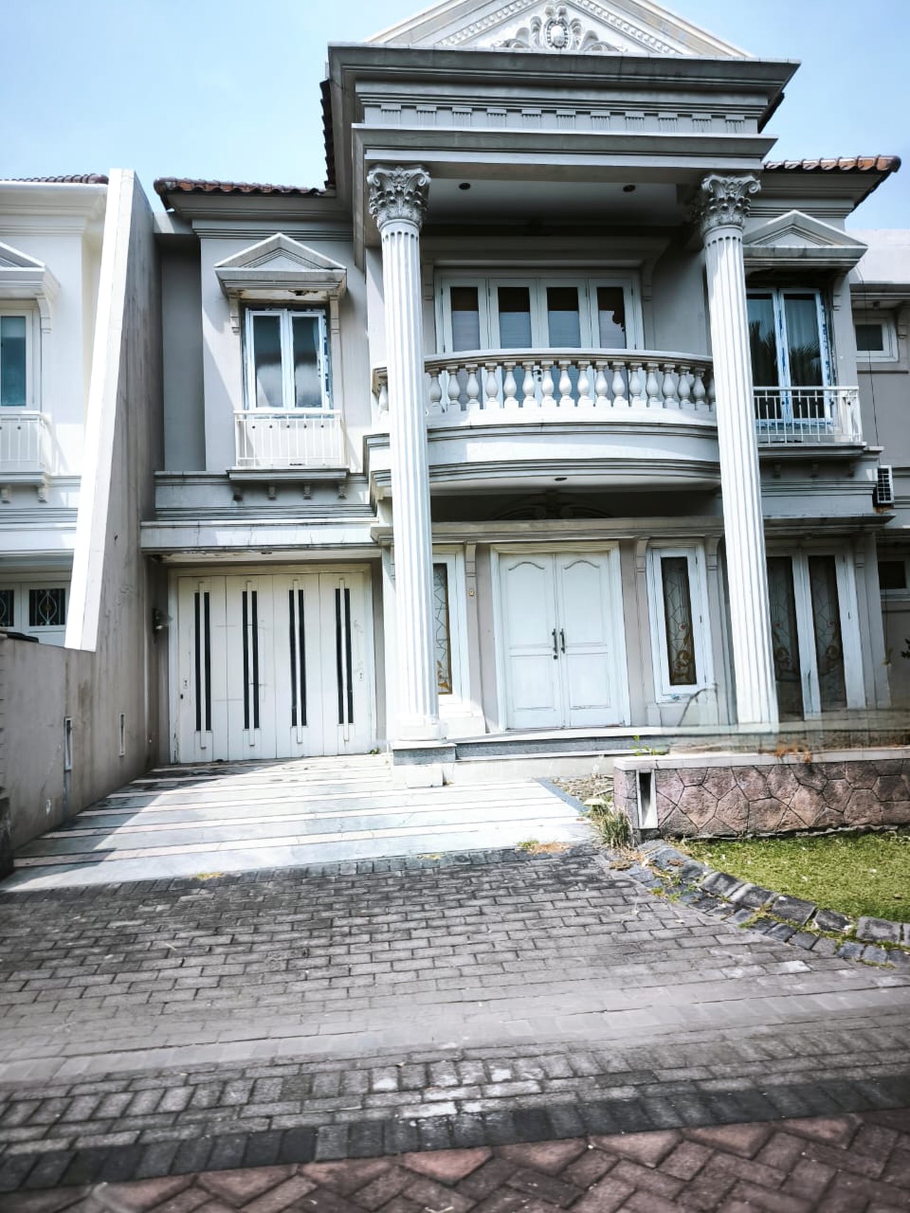 JUal Rumah Model Klasik Wisata Bukit Mas Surabaya