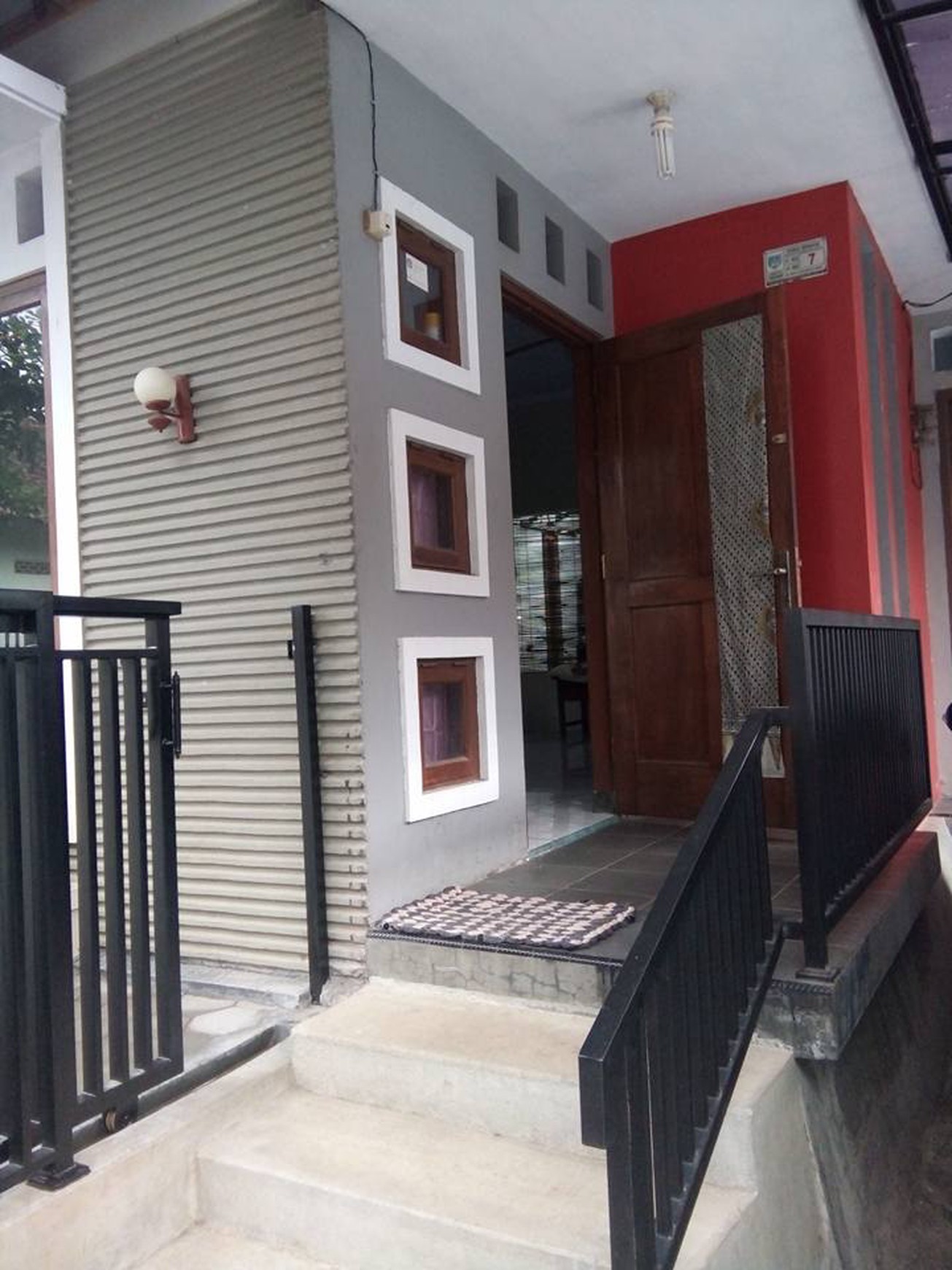 Rumah Cantik Disewa / Dijual di Besito Gebog Kudus Jawa Tengah