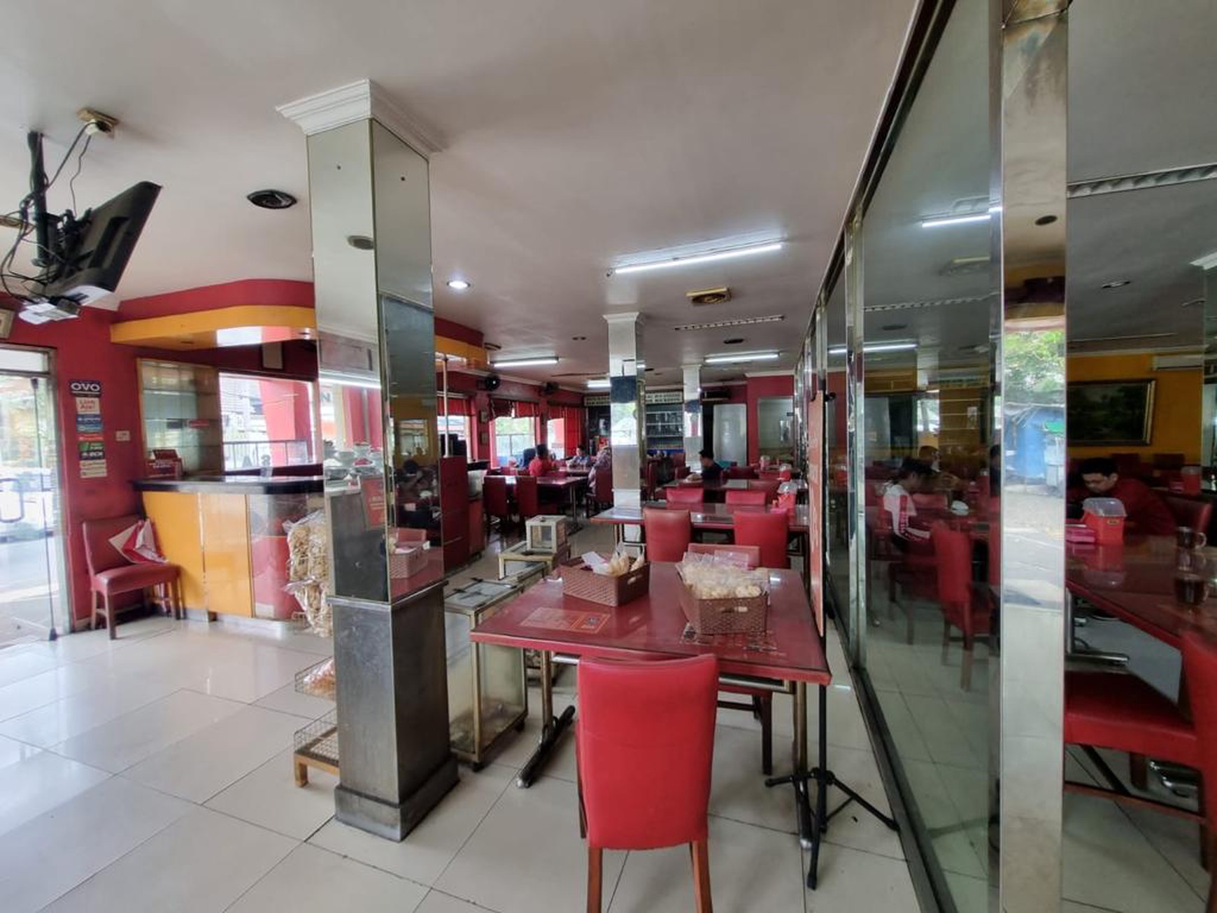 Dijual Tanah & Bangunan Restoran di Jl Murai I Binataro Pesanggrahan
