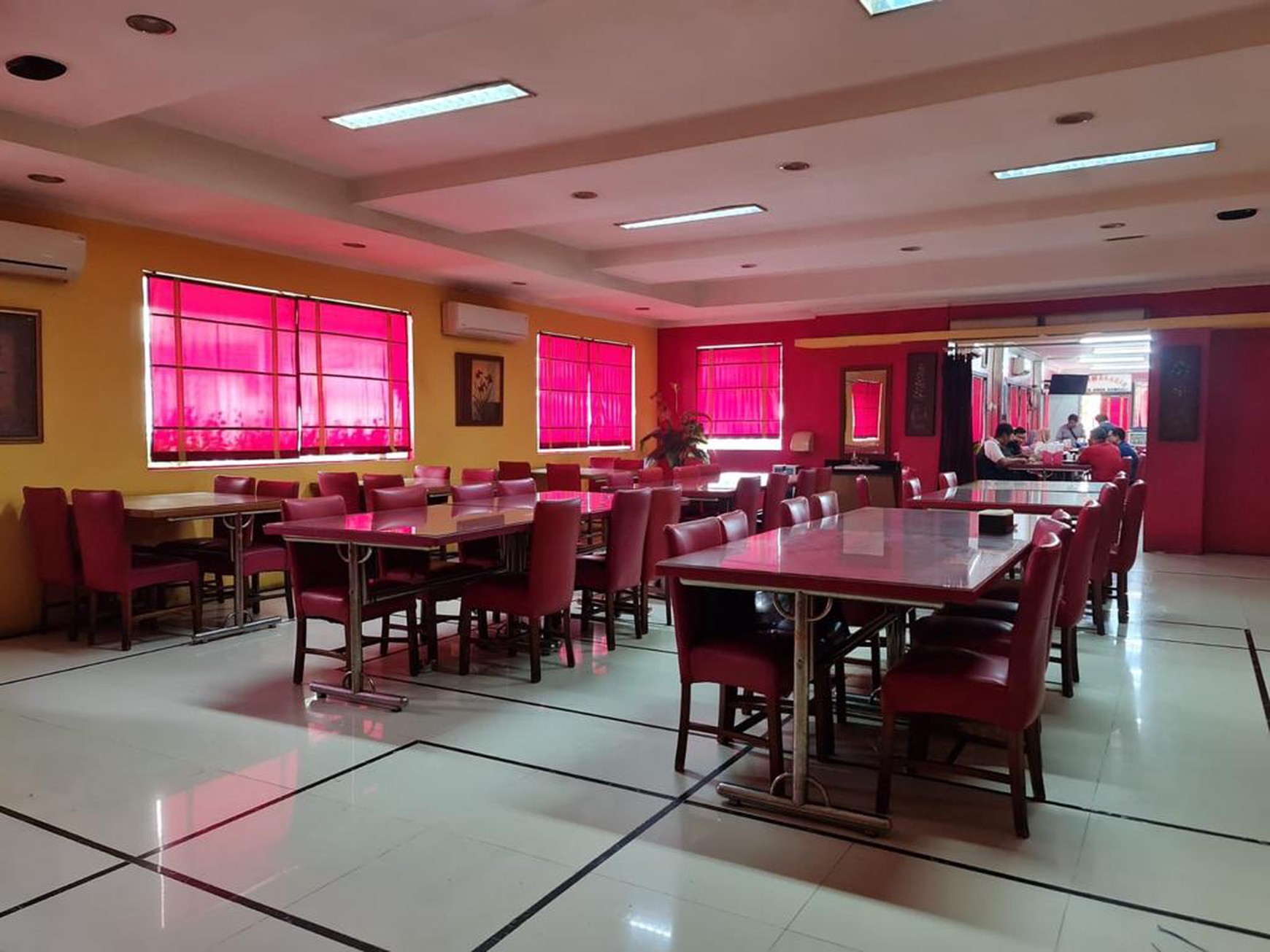 Dijual Tanah & Bangunan Restoran di Jl Murai I Binataro Pesanggrahan