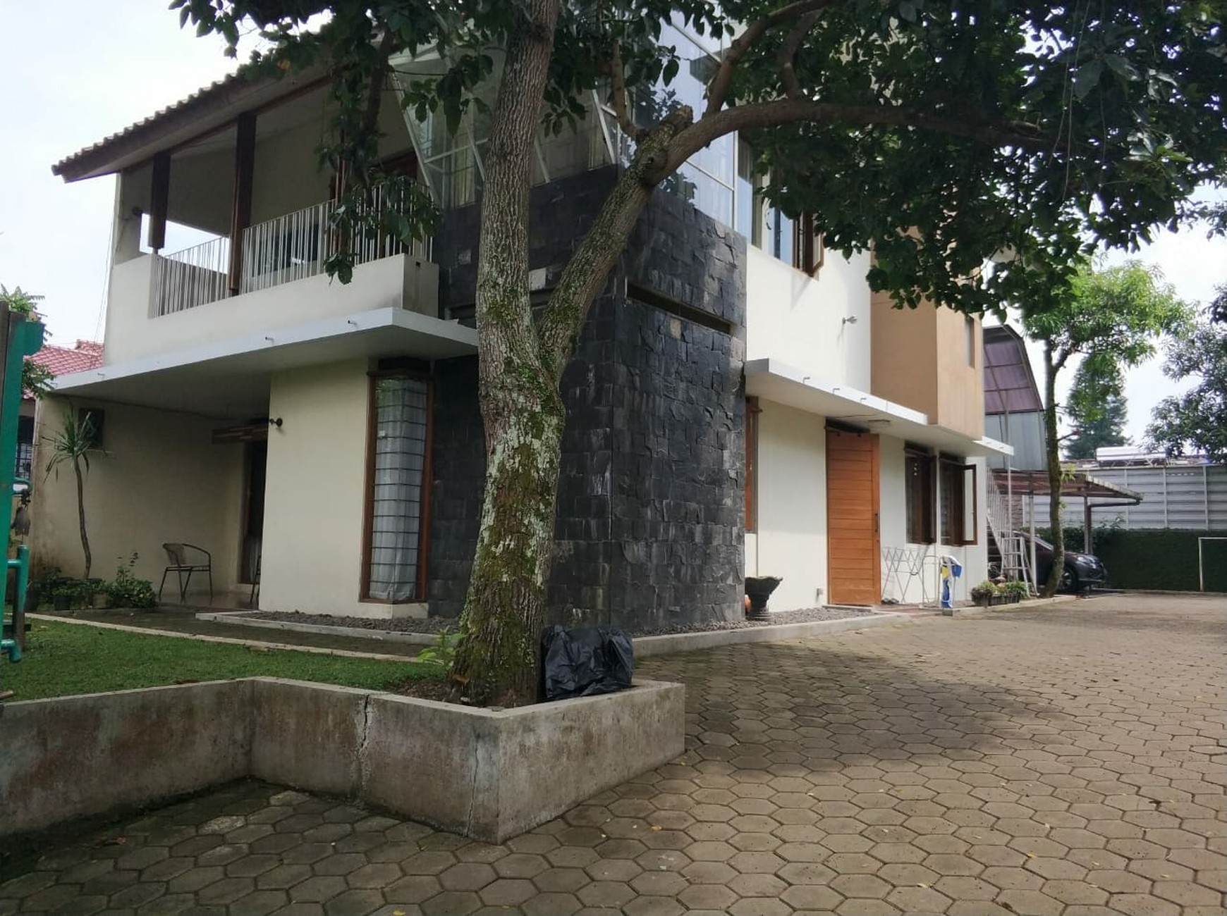 Rumah Asri Cisitu Indah