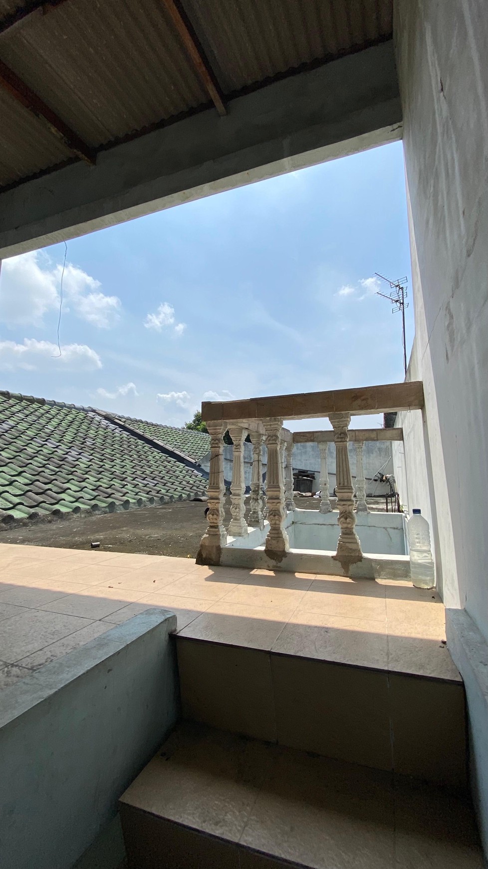Rumah Strategis di Mekar Indah Jababeka Dua Lantai Dekat Pusat Kota & Kawasan Industri Jababeka