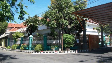 Rumah di Medokan Asri Barat, Hook/Pojokan, Dekat Kampus UPN, Tol Waru Juanda, Kawasan rumah nyaman, bebas banjir - LT -