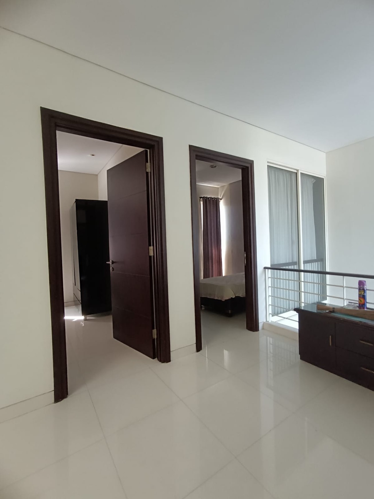 Disewakan Rumah Premium Graha Famili Desain Minimalis