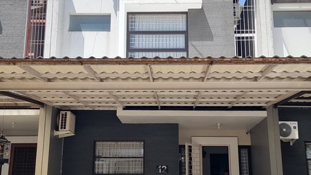 Jati Permai Town House