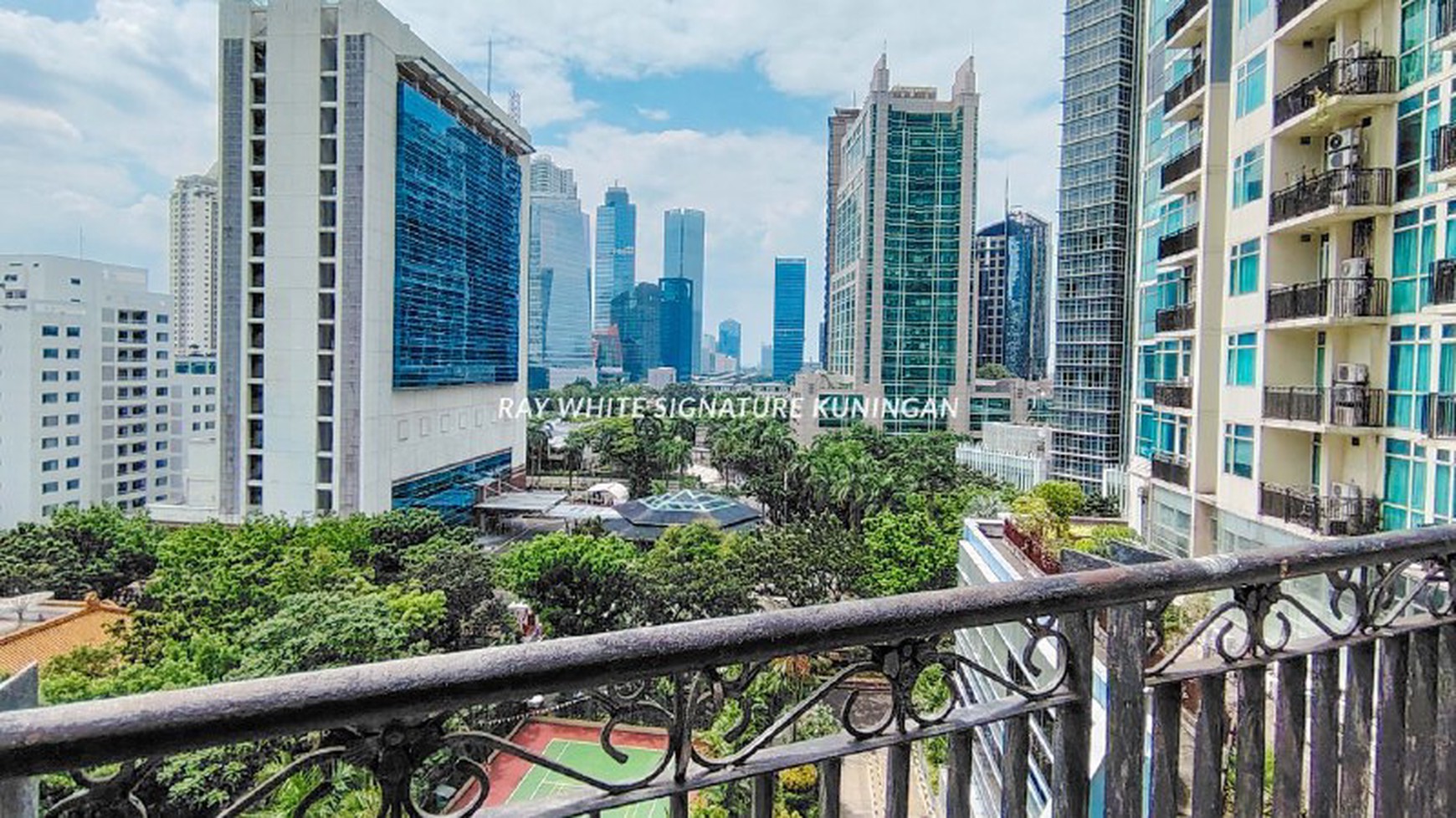 Sewa Apartemen Bellagio Residence 3BR Lokasi Prestisius di Mega Kuningan