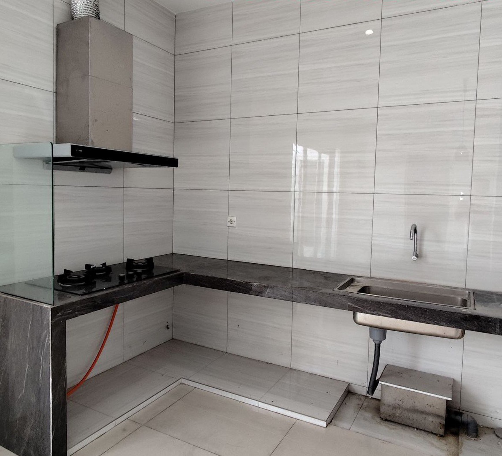 Jual Rumah 2 Lantai Murah Surabaya Barat di Wisata Bukit Mas