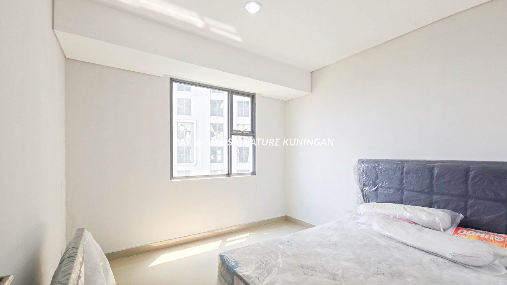 Apartemen The Royal Olive 2 BR High-floor Harga Menarik di Pejaten