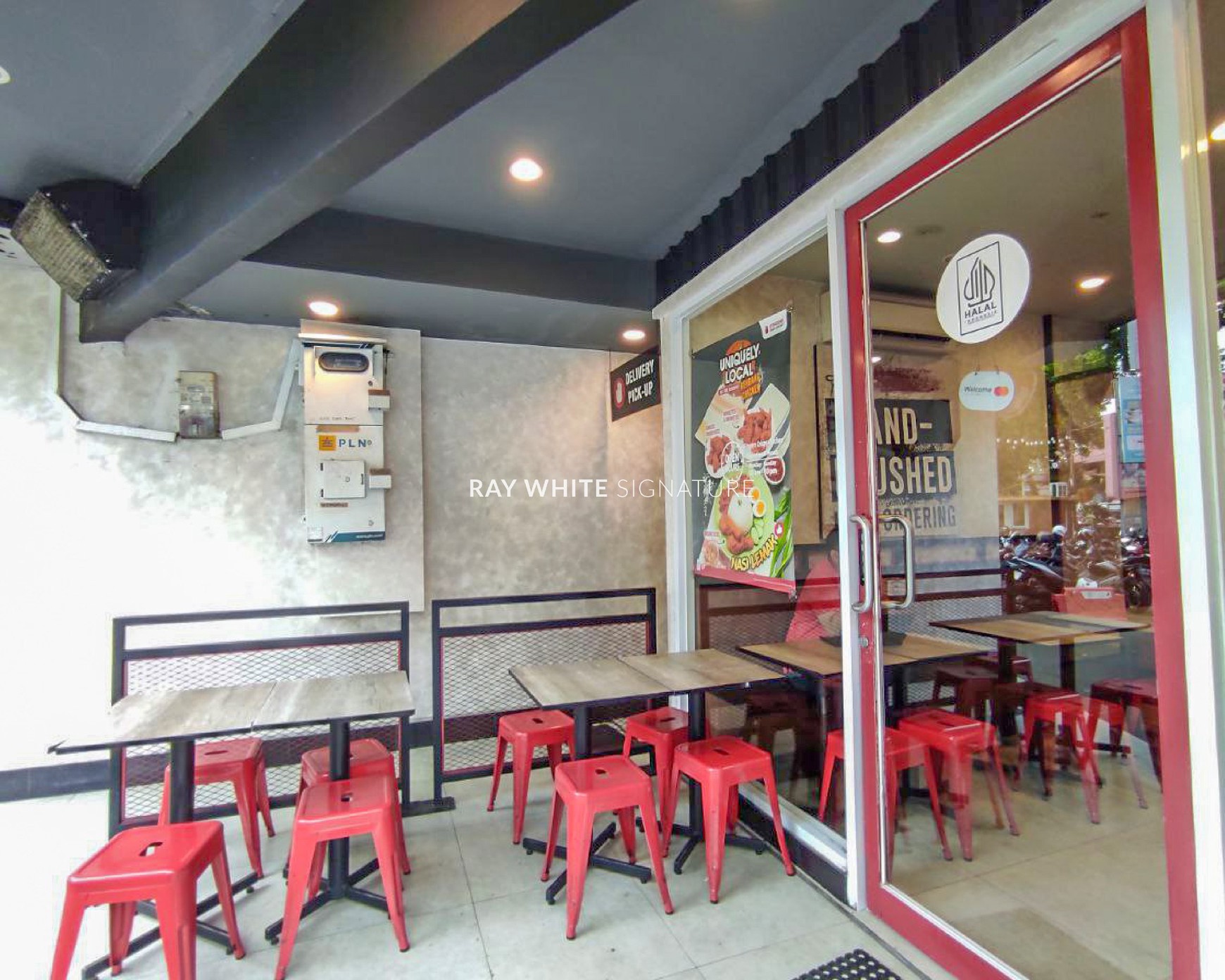 Ruko 3 Lantai di Jl. Kemang Raya, Jakarta Selatan. Ex 4 Fingers