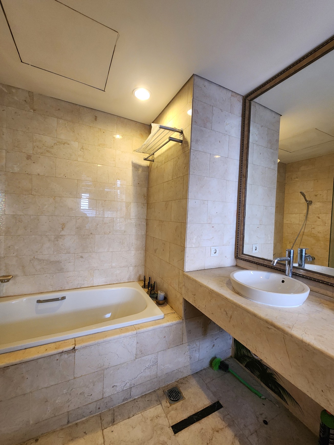 The Grove Kuningan Duplex Unit 147 sqm High Floor Fully Furnished