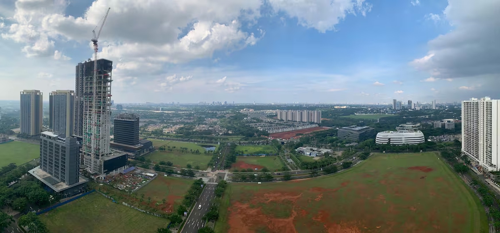 Apartemen Full Furnish  Eksklusif di skyhouse 