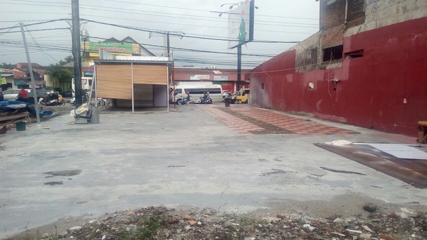 TANAH STRATEGIS DIJUAL JL. LAKSDA ADISUCIPTO, MAGUWOHARJO, DEPOK, SLEMAN.