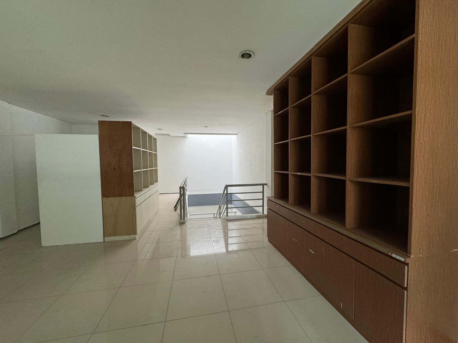 Ruko Kirana Boutique, Kelapa Gading Luas 6x16m2