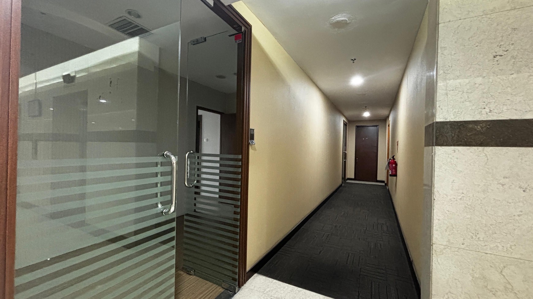 Ruang Kantor Menara Kuningan, Luas 156 m2,  Di Jl. HR Rasuna Said, Kuningan