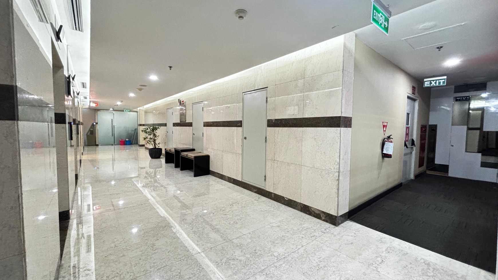 Ruang Kantor Menara Kuningan, Luas 156 m2,  Di Jl. HR Rasuna Said, Kuningan