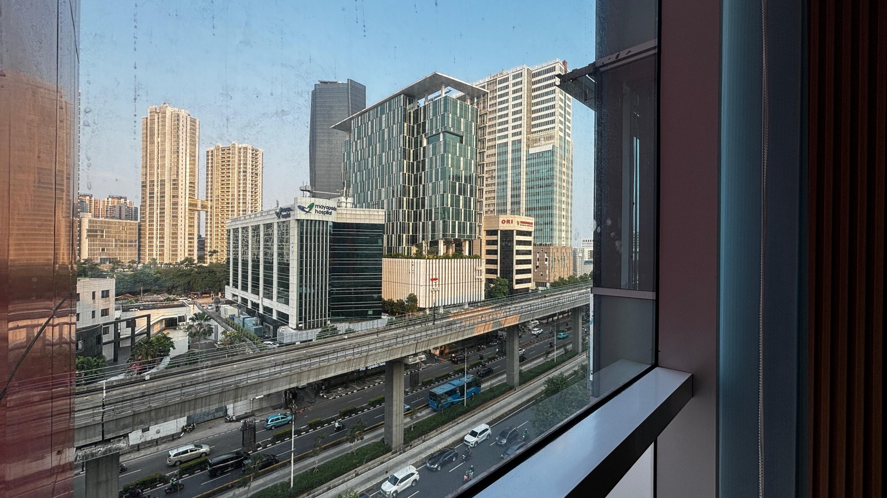 Ruang Kantor Menara Kuningan, Luas 156 m2,  Di Jl. HR Rasuna Said, Kuningan