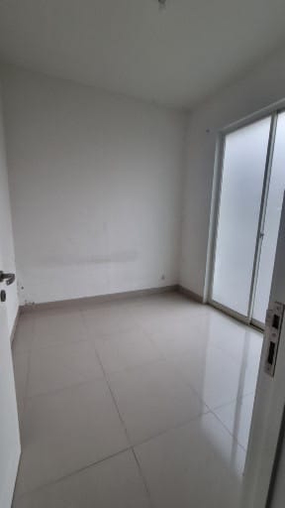 Dijual 120 m2 Rumah Grand Harvest Kebraon Wiyung Dekat Royal Residence , Babatan Mukti