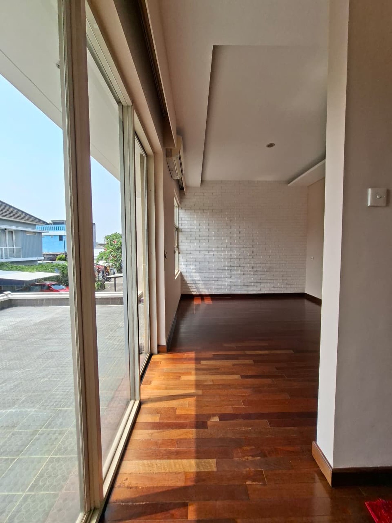 Rumah Siap Huni dengan Hunian Nyaman dan Asri di Bintaro Park