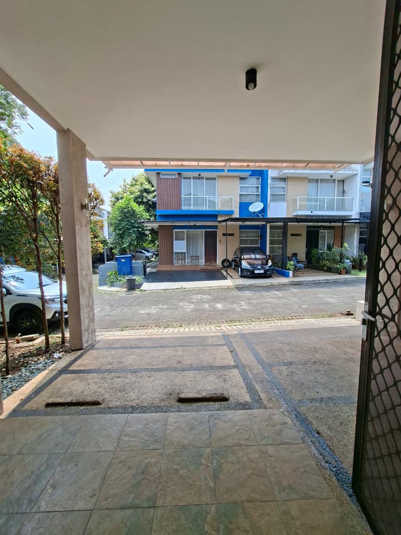 Rumah Siap Huni dengan Hunian Nyaman dan Asri di Bintaro Park