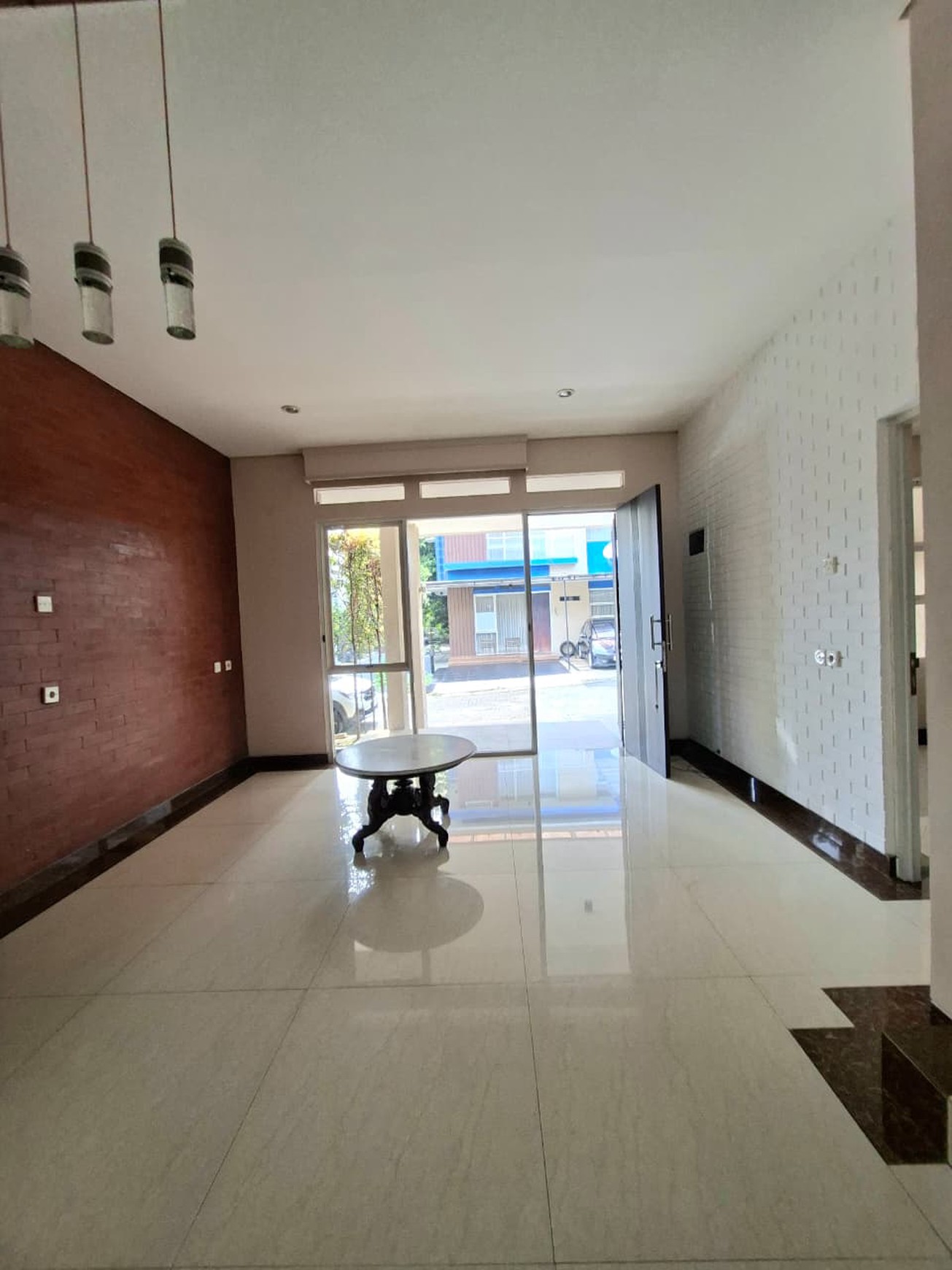 Rumah Siap Huni dengan Hunian Nyaman dan Asri di Bintaro Park