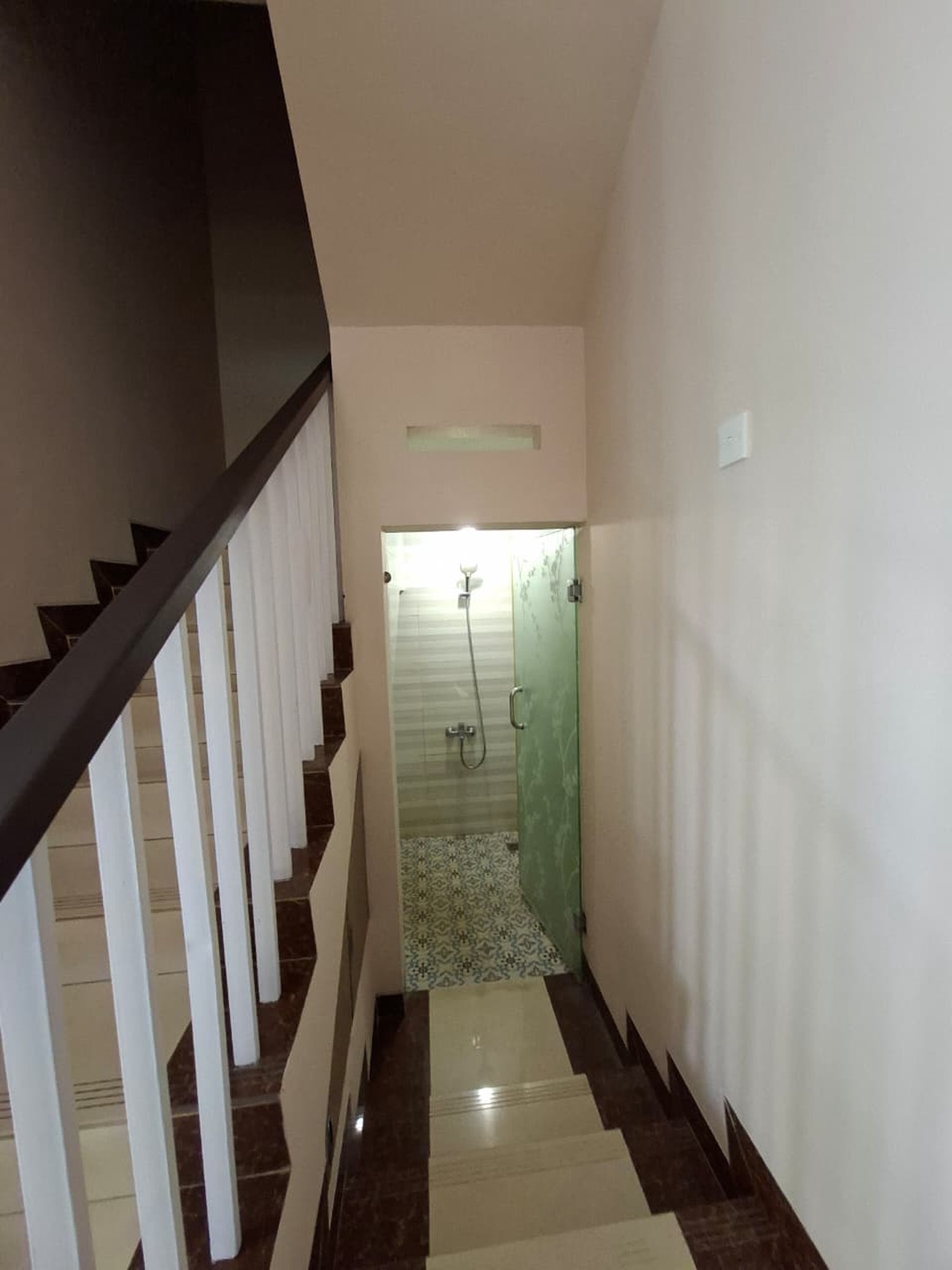 Rumah Siap Huni dengan Hunian Nyaman dan Asri di Bintaro Park