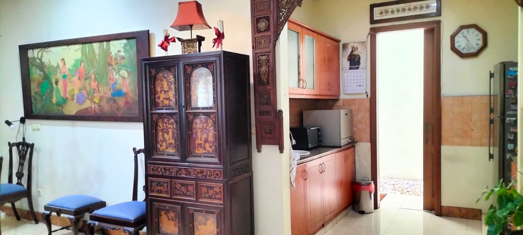 Rumah di Jakarta Selatan Semi Furnished Luas 415 m2 Bangunan 320 m2 KT 3+2 KM 3+1 Posisi HOOK Surat SHM