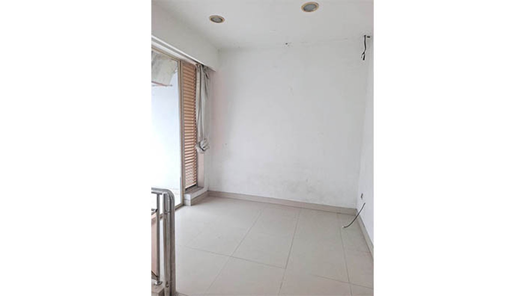 Rumah 2 lantai Jl Gladiol, Taman Modern, Cakung