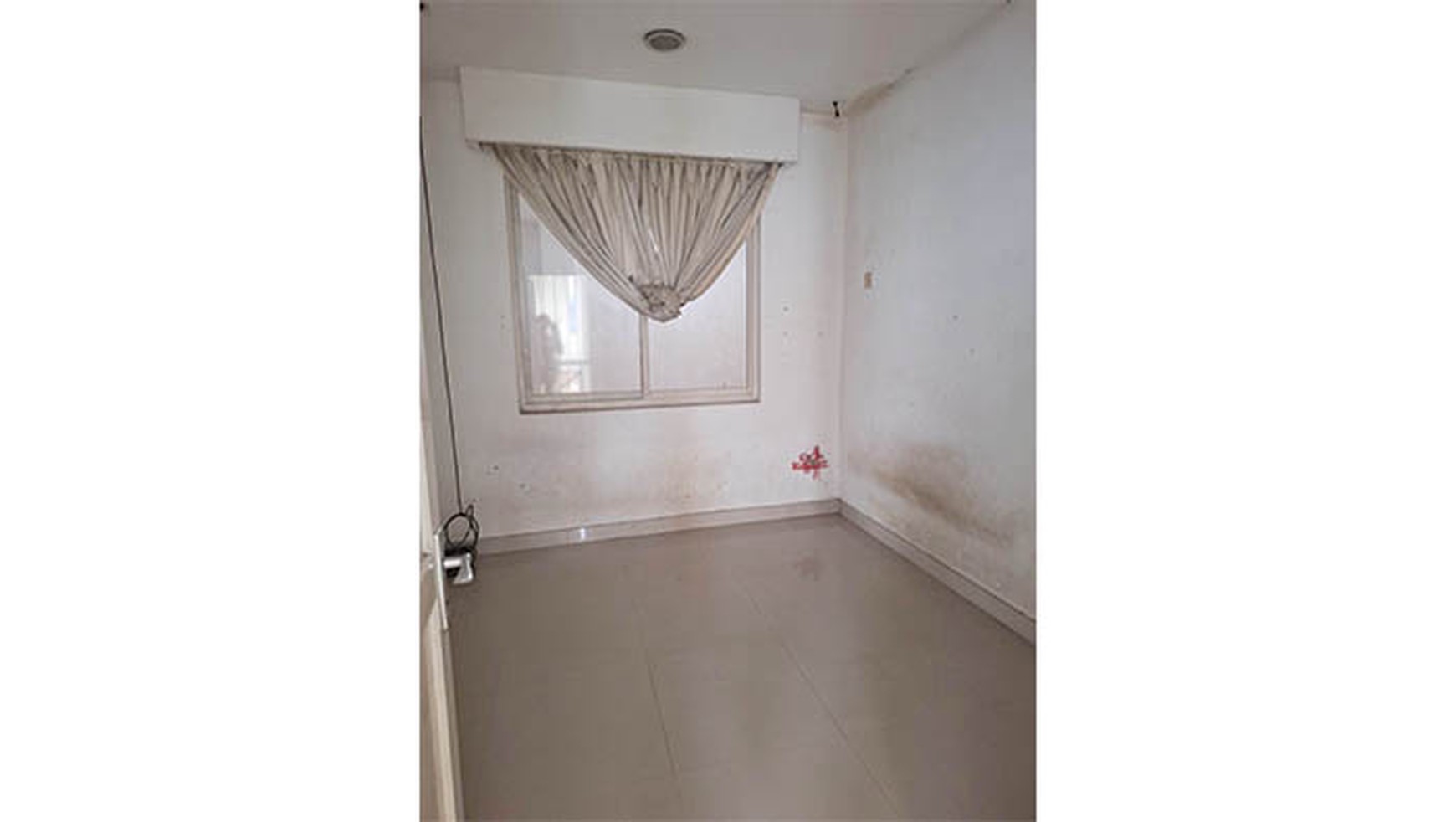 Rumah 2 lantai Jl Gladiol, Taman Modern, Cakung