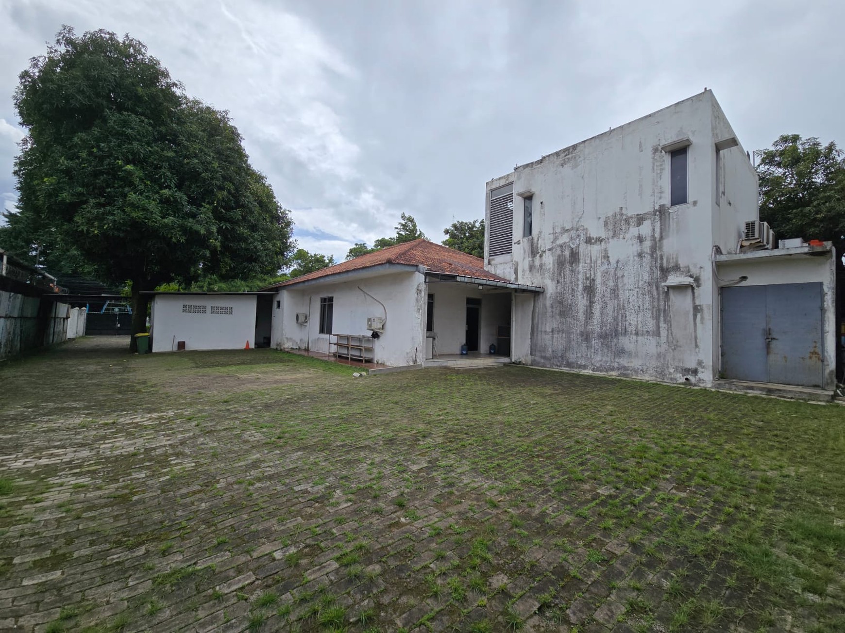Rumah Hitung Tanah Pinggir Jalan Strategis di Jl Ciputat Raya, Kebayoran Lama, Jakarta Selatan