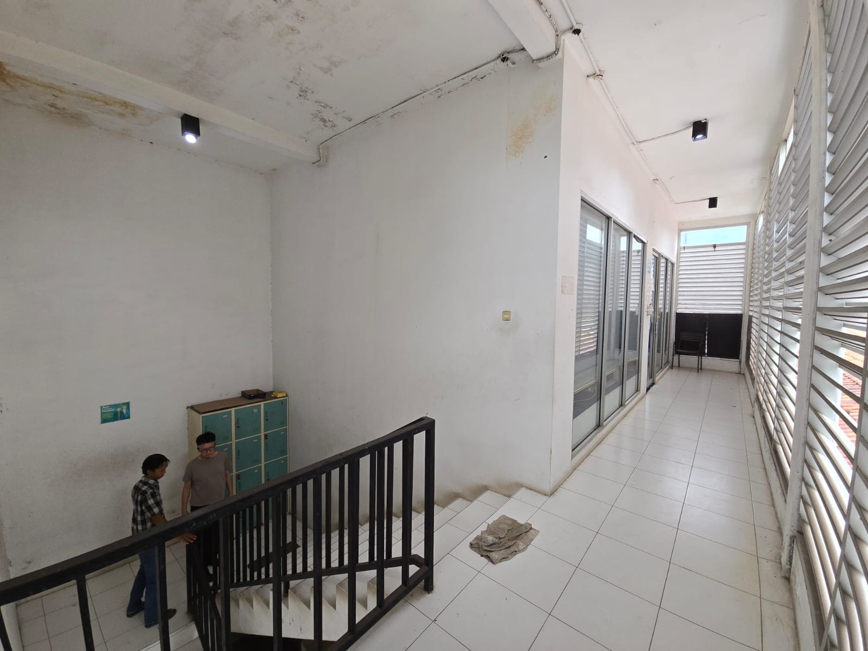 Rumah Hitung Tanah Pinggir Jalan Strategis di Jl Ciputat Raya, Kebayoran Lama, Jakarta Selatan