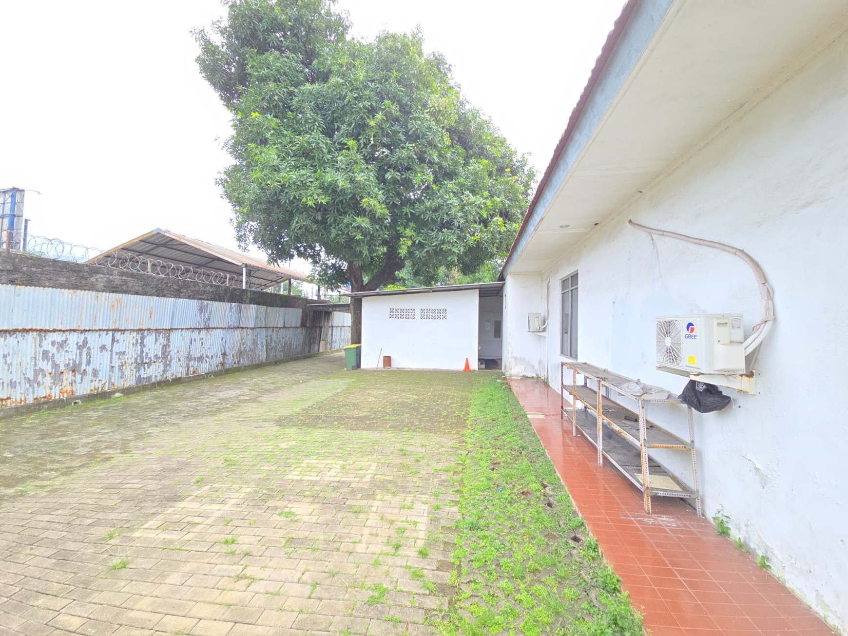 Rumah Hitung Tanah Pinggir Jalan Strategis di Jl Ciputat Raya, Kebayoran Lama, Jakarta Selatan