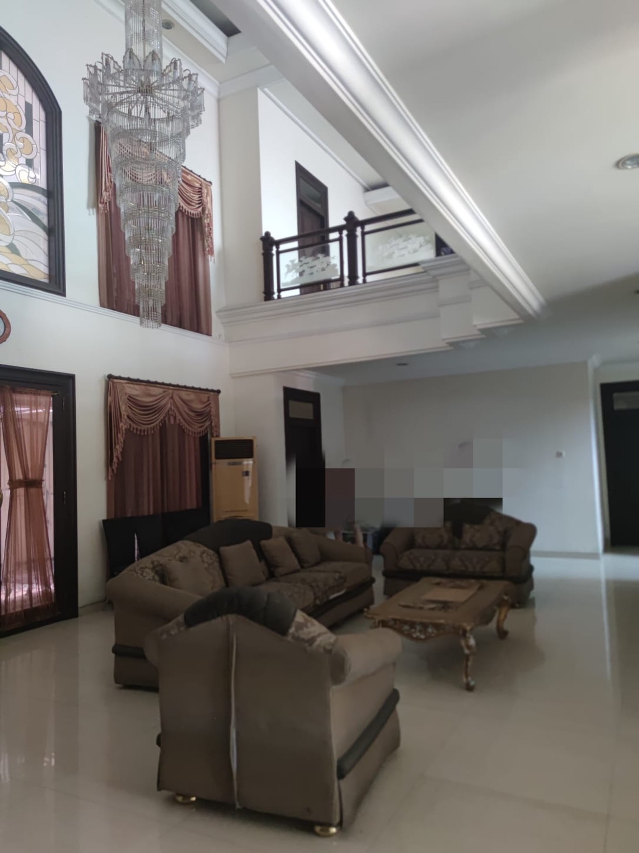 Rumah Mewah 2 Lantai di Dharmahusada Indah - Strategis 