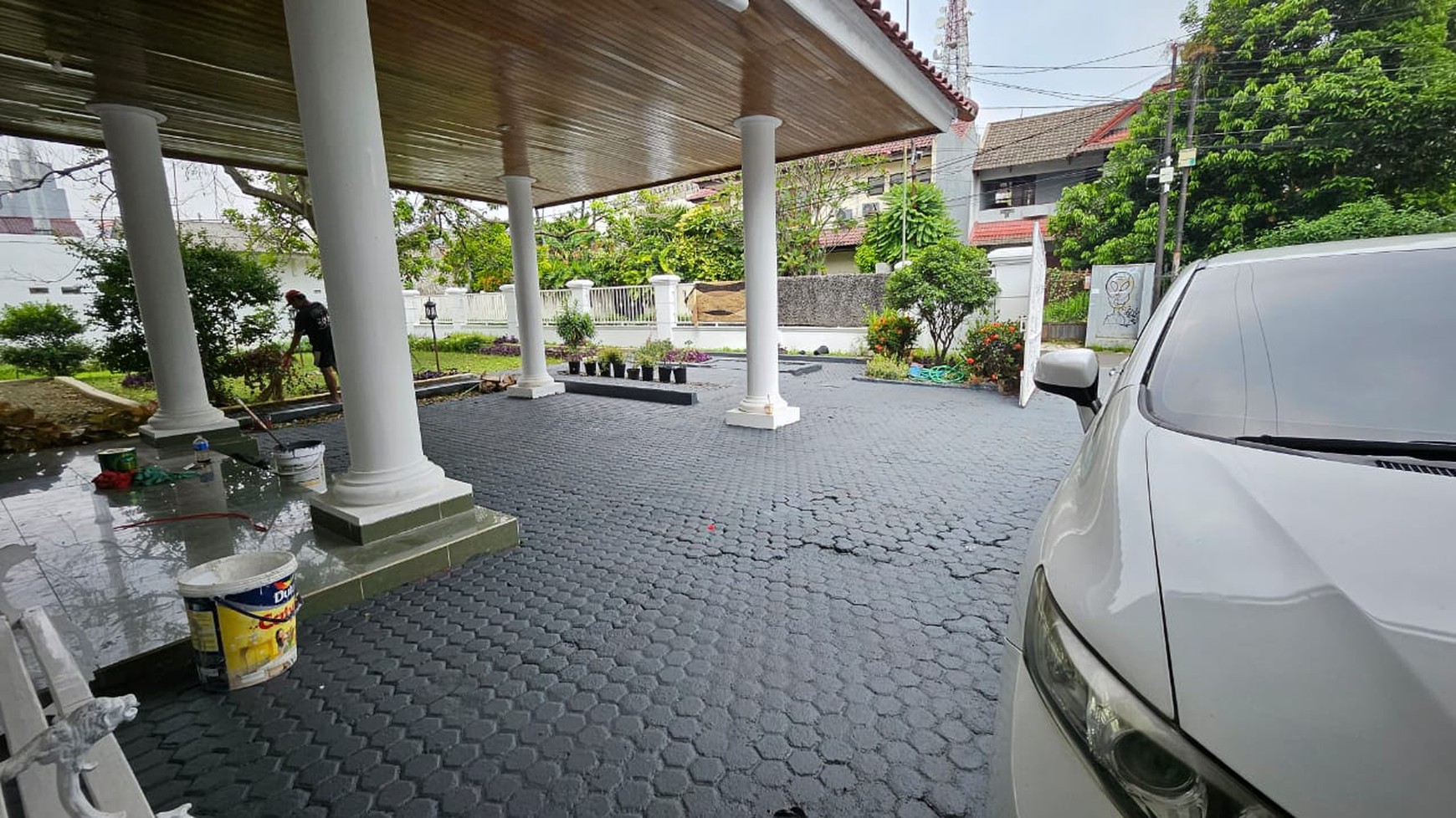 DIJUAL RUMAH MEWAH 2LT, DENGAN 9 KIOS, DKT DGN PINTU TOL CILANDAK KKO DI AREA JAGAKARSA