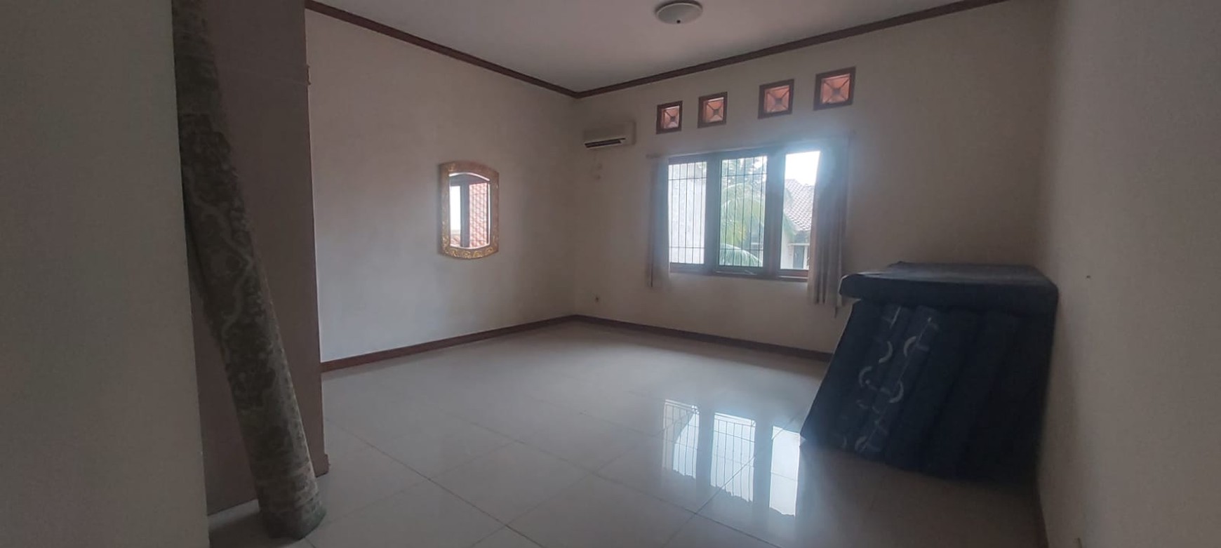 Di jual rumah pesona khayangan depok 