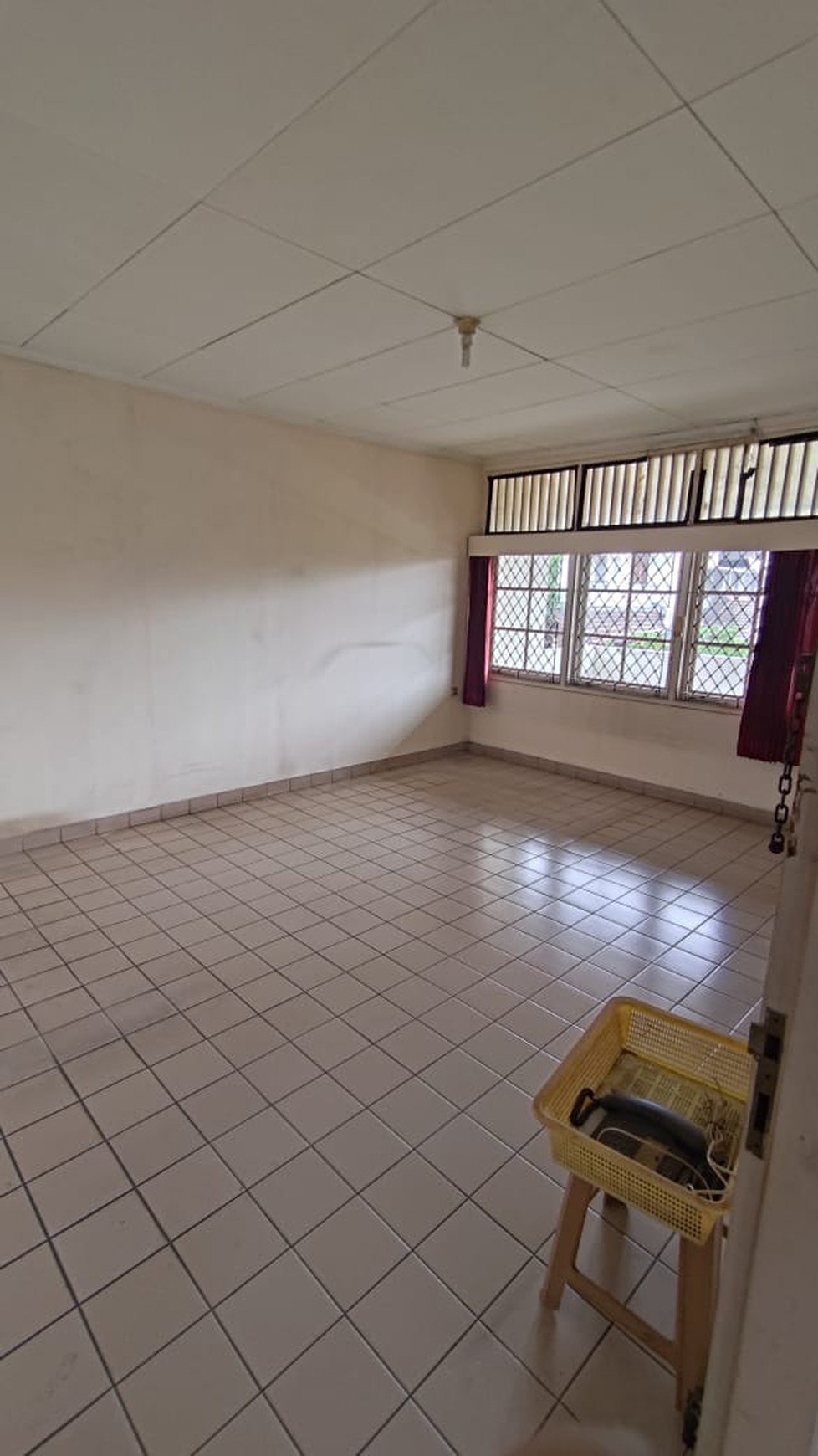 Rumah Siap Huni di Bintaro Jaya Sektor 1, Posisi Hook