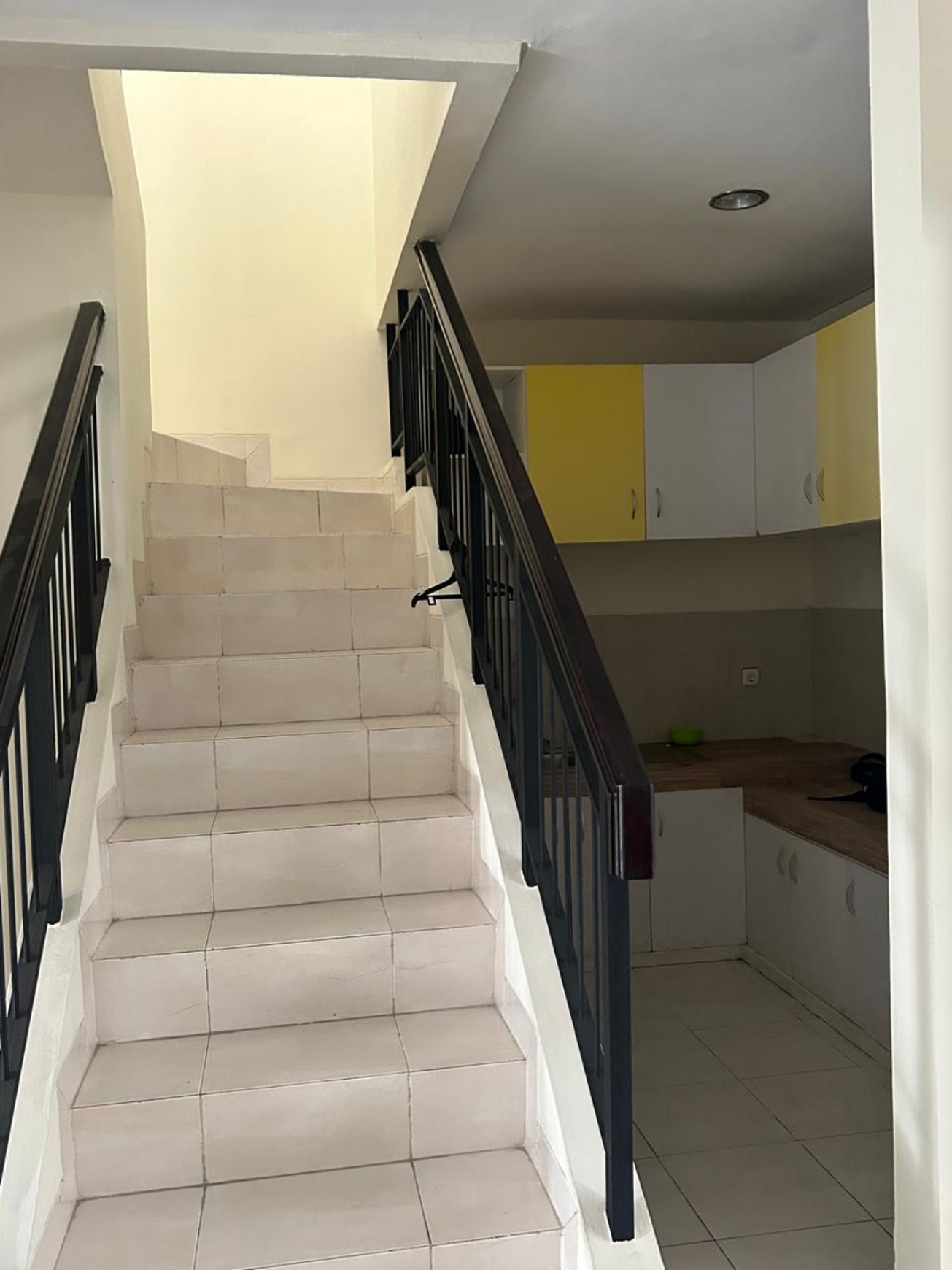 Rumah Siap Huni di Tropikana Residence Jababeka - Lingkungan Asri & Lokasi Premium