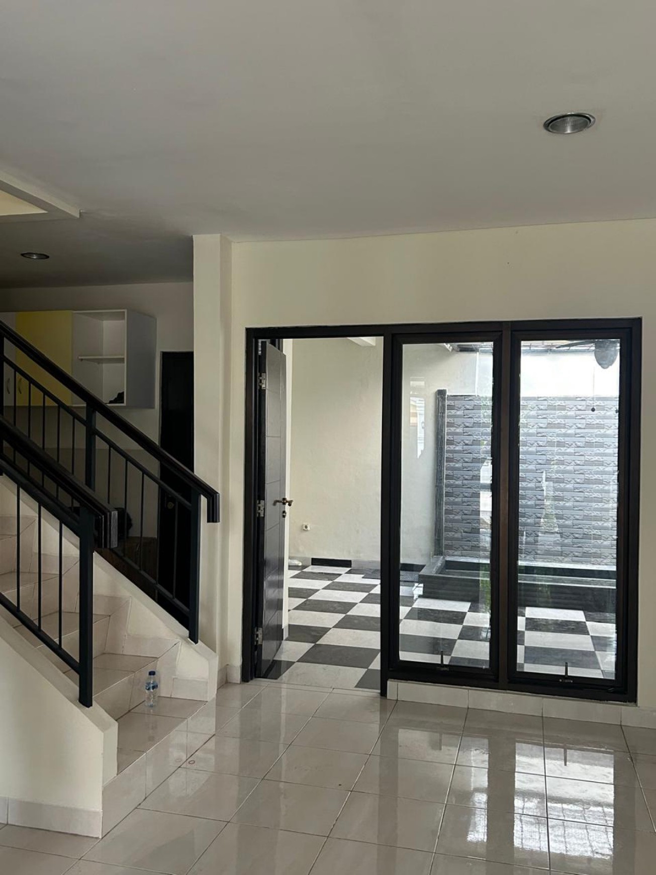 Rumah Siap Huni di Tropikana Residence Jababeka - Lingkungan Asri & Lokasi Premium